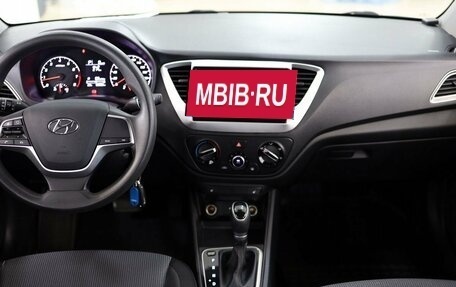 Hyundai Solaris II рестайлинг, 2021 год, 1 630 000 рублей, 6 фотография