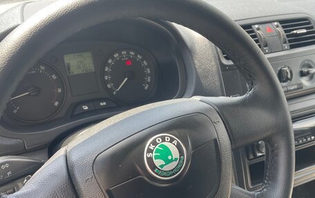 Skoda Fabia II, 2010 год, 350 000 рублей, 4 фотография