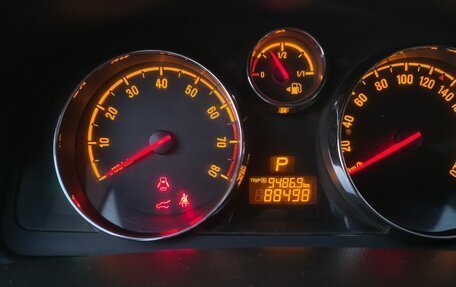 Opel Antara I, 2012 год, 1 800 000 рублей, 8 фотография