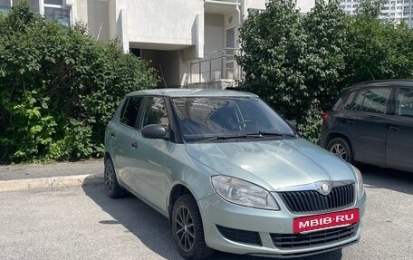 Skoda Fabia II, 2010 год, 350 000 рублей, 2 фотография