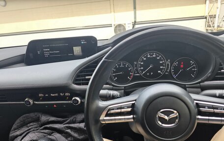 Mazda 3, 2021 год, 1 800 000 рублей, 11 фотография