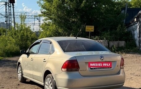 Volkswagen Polo VI (EU Market), 2011 год, 390 000 рублей, 3 фотография