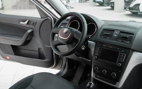Skoda Yeti I рестайлинг, 2012 год, 595 000 рублей, 11 фотография