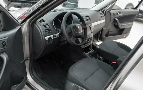 Skoda Yeti I рестайлинг, 2012 год, 595 000 рублей, 8 фотография