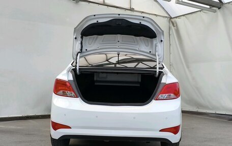 Hyundai Solaris II рестайлинг, 2015 год, 950 000 рублей, 7 фотография
