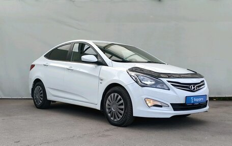 Hyundai Solaris II рестайлинг, 2015 год, 950 000 рублей, 2 фотография