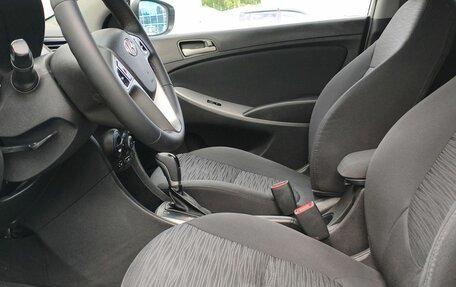 Hyundai Solaris II рестайлинг, 2015 год, 950 000 рублей, 10 фотография
