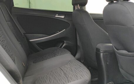 Hyundai Solaris II рестайлинг, 2015 год, 950 000 рублей, 12 фотография