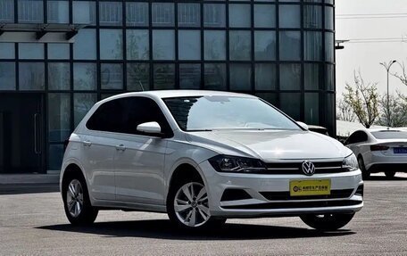 Volkswagen Polo, 2023 год, 1 050 000 рублей, 2 фотография