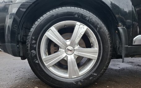 Mitsubishi Outlander III рестайлинг 3, 2008 год, 900 000 рублей, 9 фотография
