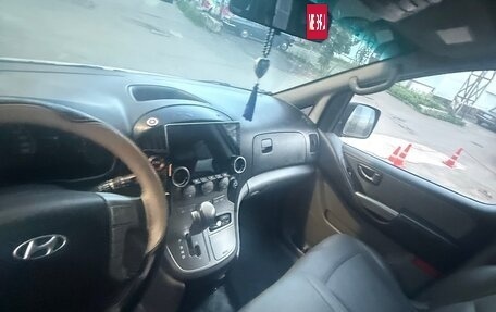 Hyundai Grand Starex Grand Starex I рестайлинг 2, 2012 год, 1 500 000 рублей, 8 фотография