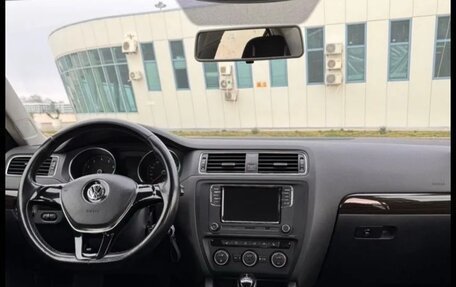 Volkswagen Jetta VI, 2015 год, 1 070 000 рублей, 9 фотография