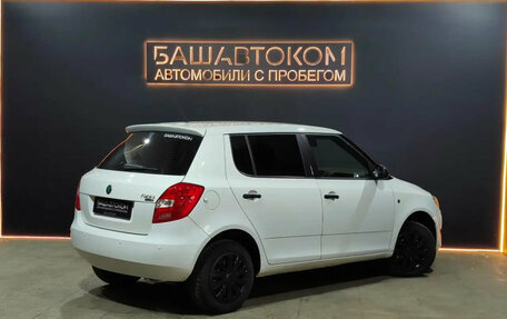 Skoda Fabia II, 2011 год, 420 000 рублей, 4 фотография