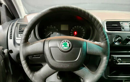 Skoda Fabia II, 2011 год, 420 000 рублей, 9 фотография