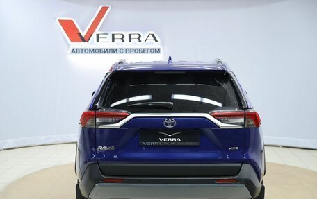 Toyota RAV4, 2021 год, 3 090 000 рублей, 6 фотография