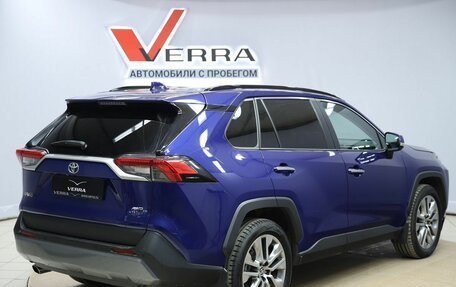 Toyota RAV4, 2021 год, 3 090 000 рублей, 5 фотография