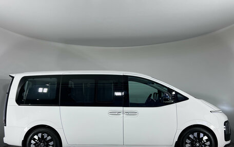 Hyundai Staria, 2025 год, 8 999 900 рублей, 4 фотография
