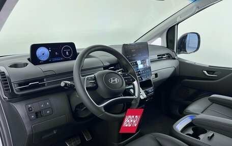 Hyundai Staria, 2025 год, 8 999 900 рублей, 36 фотография