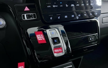 Hyundai Staria, 2025 год, 8 999 900 рублей, 29 фотография
