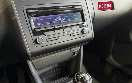 Volkswagen Touran III, 2011 год, 1 099 900 рублей, 12 фотография