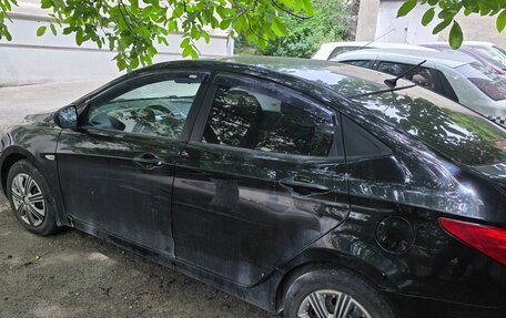 Hyundai Solaris II рестайлинг, 2012 год, 750 000 рублей, 2 фотография