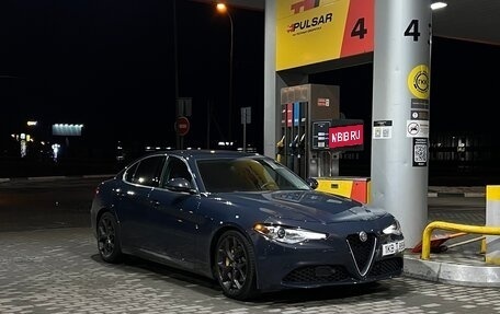 Alfa Romeo Giulia II, 2019 год, 3 000 000 рублей, 9 фотография