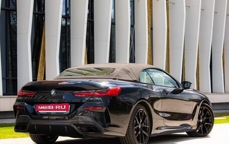 BMW 8 серия, 2019 год, 7 650 000 рублей, 13 фотография