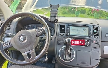 Volkswagen Multivan T5, 2010 год, 1 750 000 рублей, 16 фотография