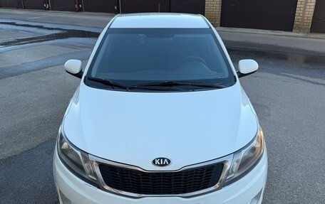 KIA Rio III рестайлинг, 2013 год, 700 000 рублей, 3 фотография
