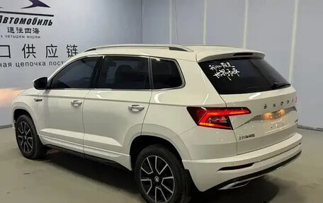 Skoda Karoq I, 2021 год, 1 900 000 рублей, 6 фотография