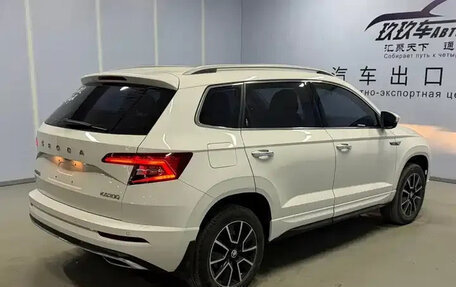 Skoda Karoq I, 2021 год, 1 900 000 рублей, 4 фотография