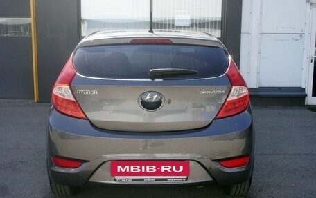 Hyundai Solaris II рестайлинг, 2011 год, 593 000 рублей, 6 фотография
