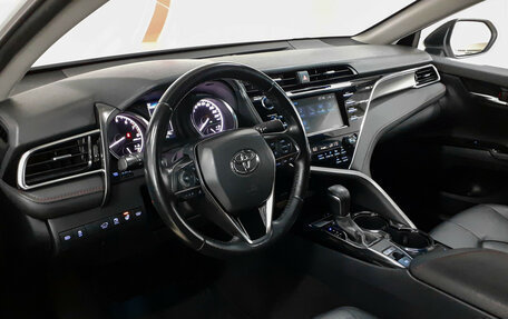 Toyota Camry, 2021 год, 2 671 000 рублей, 7 фотография