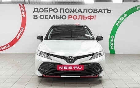 Toyota Camry, 2021 год, 2 671 000 рублей, 2 фотография