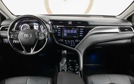 Toyota Camry, 2021 год, 2 671 000 рублей, 8 фотография
