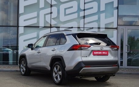 Toyota RAV4, 2020 год, 4 620 000 рублей, 3 фотография