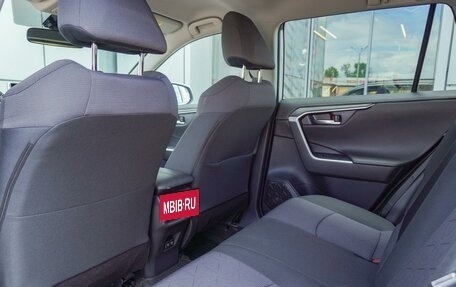 Toyota RAV4, 2020 год, 4 620 000 рублей, 14 фотография