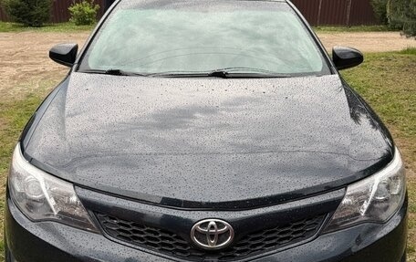 Toyota Camry, 2014 год, 1 570 000 рублей, 2 фотография