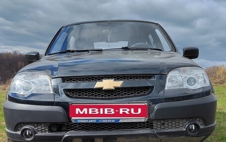 Chevrolet Niva I рестайлинг, 2016 год, 705 000 рублей, 2 фотография