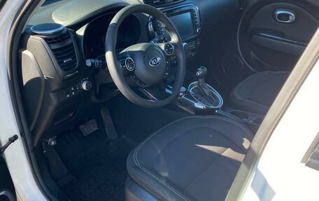 KIA Soul II рестайлинг, 2016 год, 1 415 000 рублей, 7 фотография
