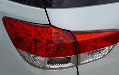 Toyota Wish II, 2012 год, 1 260 000 рублей, 8 фотография