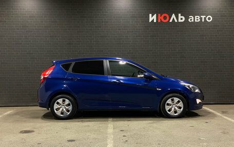 Hyundai Solaris II рестайлинг, 2015 год, 1 200 000 рублей, 4 фотография