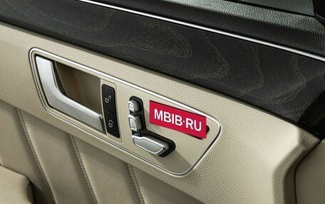 Mercedes-Benz E-Класс, 2013 год, 2 399 700 рублей, 21 фотография