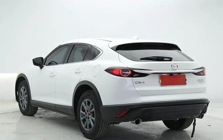 Mazda CX-4, 2023 год, 1 800 000 рублей, 4 фотография