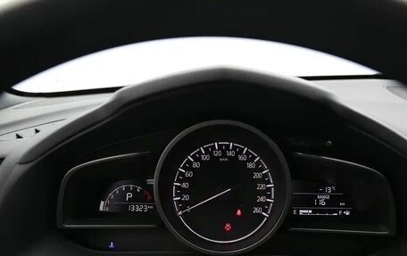 Mazda CX-4, 2023 год, 1 800 000 рублей, 8 фотография