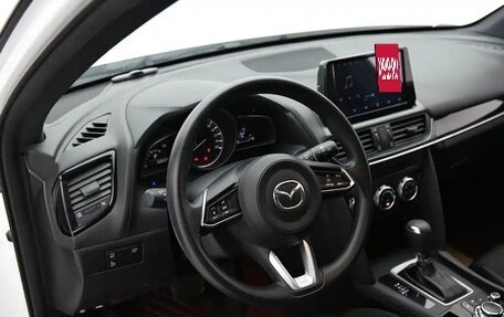 Mazda CX-4, 2023 год, 1 800 000 рублей, 9 фотография