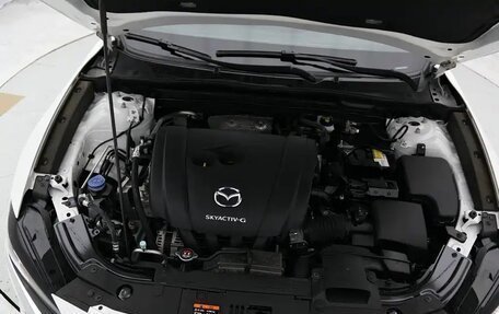 Mazda CX-4, 2023 год, 1 800 000 рублей, 13 фотография
