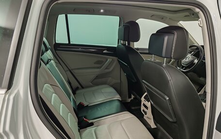 Volkswagen Tiguan II, 2020 год, 3 049 000 рублей, 19 фотография