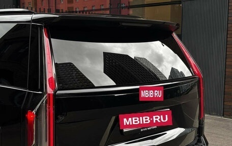 Cadillac Escalade V, 2022 год, 10 300 000 рублей, 8 фотография