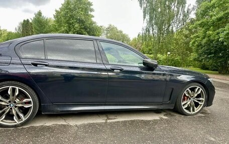 BMW 7 серия, 2017 год, 3 850 000 рублей, 2 фотография